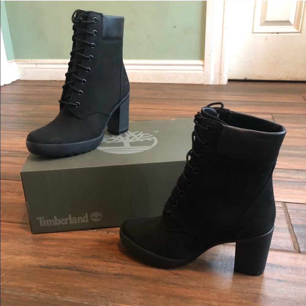 Timberland Leather Lace-Up Tractor Platform Boots - Picture 6 of 16